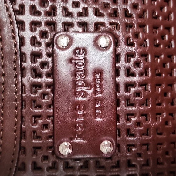 Kate Spade brown leather perforated purse - Picture 2 of 10